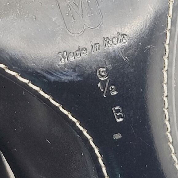 Bruno Magli Classic Black Leather Pointed Toe Kitten High Heel Size 6 1/2 - Picture 10 of 16